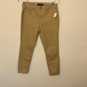 Women’s NWT Khakis